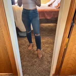 Hudson midrise skinny jean size 28